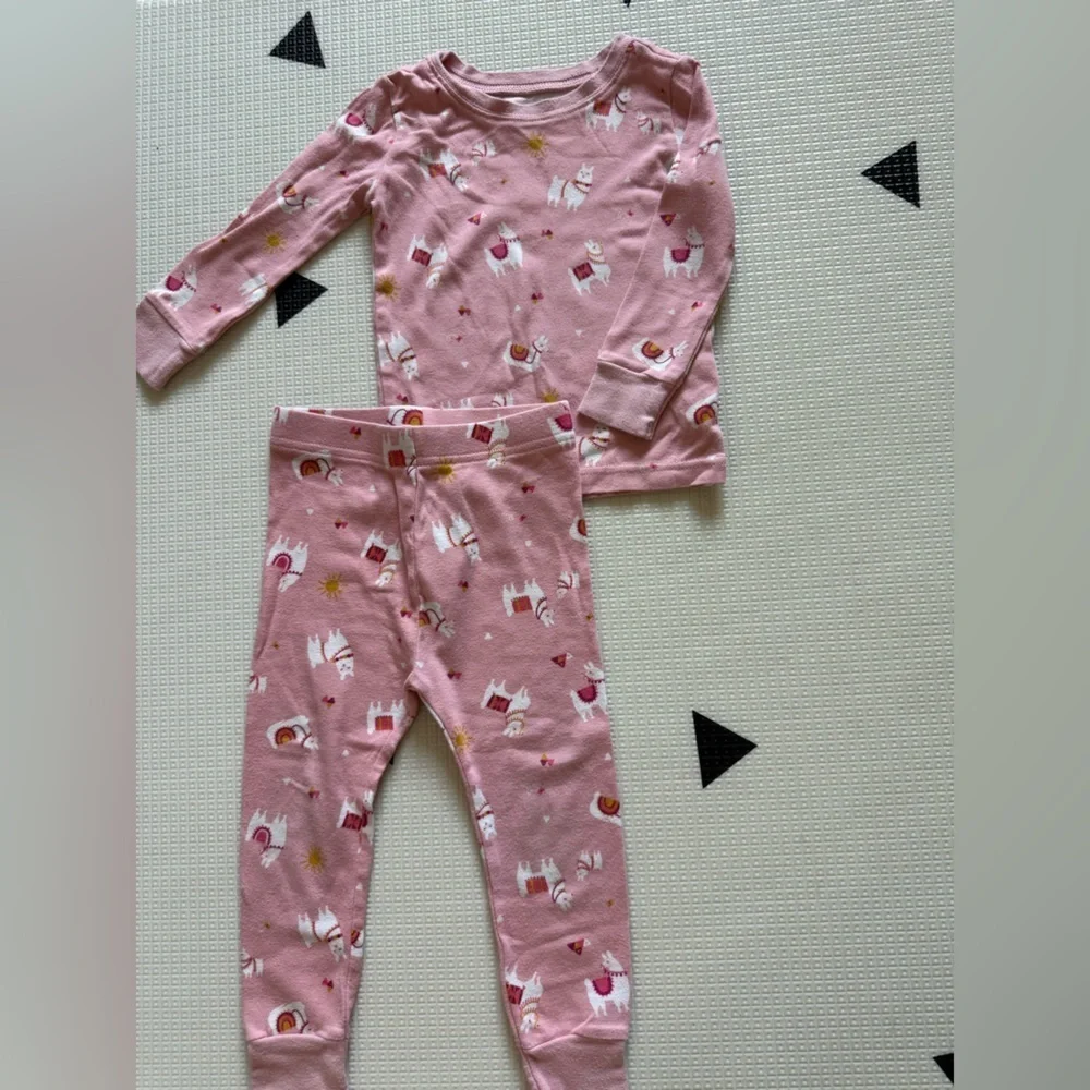 Old Navy|Baby girl,toddler matching pajama set with llama animal print•••size 2T
